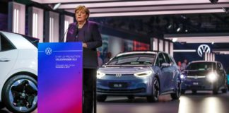 Владата на Меркел ќе и помага со субвенции за плати на германската автоиндустрија