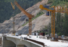 Раст од 3,2% годинава и 3,3% следната 2026 година, прогнозира Европската комисија за македонската економија