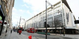 OECD: Затворањата во економиите и социјалното дистанцирање ќе останат и во 2021 година и покрај вакцините