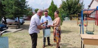 Еуроникел Индустри донираше 1 милион денари на основното училиште во село Возарци