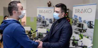 „Брако“ донираше медицински помагала и подели новогодишни подароци на децата во Дневниот центар за деца со церебрална парализа во Скопје