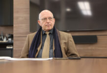 Азески: Нe ја сменив зградата, го сменив кадарот и така ја создадов комората на иднината