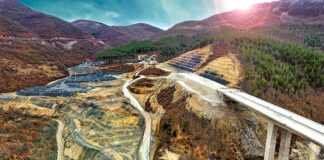 Премиерот Ковачевски најави ревизија и можно раскинување на договорот за изградна на автотатот Охрид -Кичев0