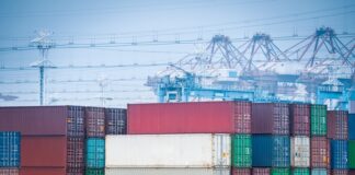 Кои се најпрометните контејнерски пристаништа во светот во 2023 година ?