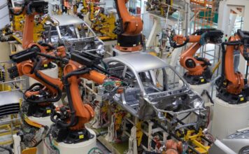 Кина има решение за недостигот на работна сила: 295 илјади инсталирани индустриски роботи само во 2024 година