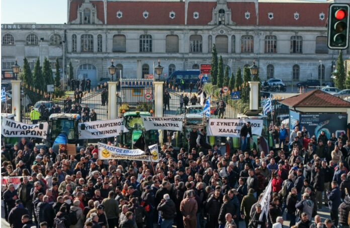 Блокада Солун пристаниште