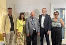Претседателот на Стопанската комора Бранко Азески на средба во Eurochambers во Брисел