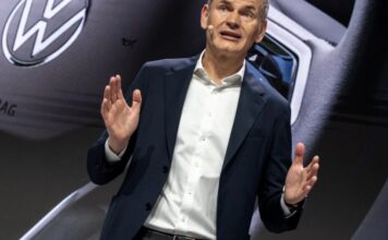 Шефот на Volkswagen: Европските производители на автомобили се под огромен притисок од кинеската конкуренција и пазарните промени